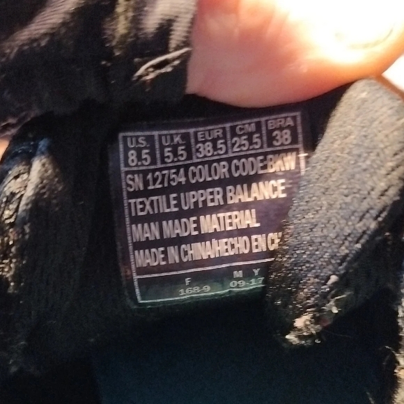 Skechers Black Sneakers with Dynamic Textured Upper - Picture 2 of 5